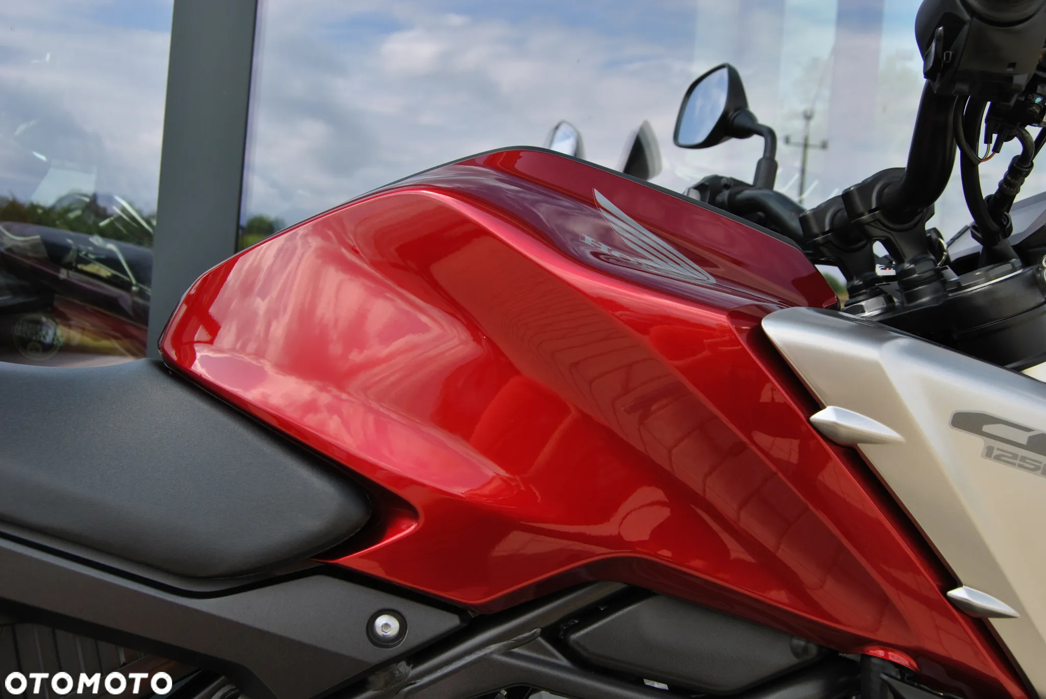 Honda CB - 12