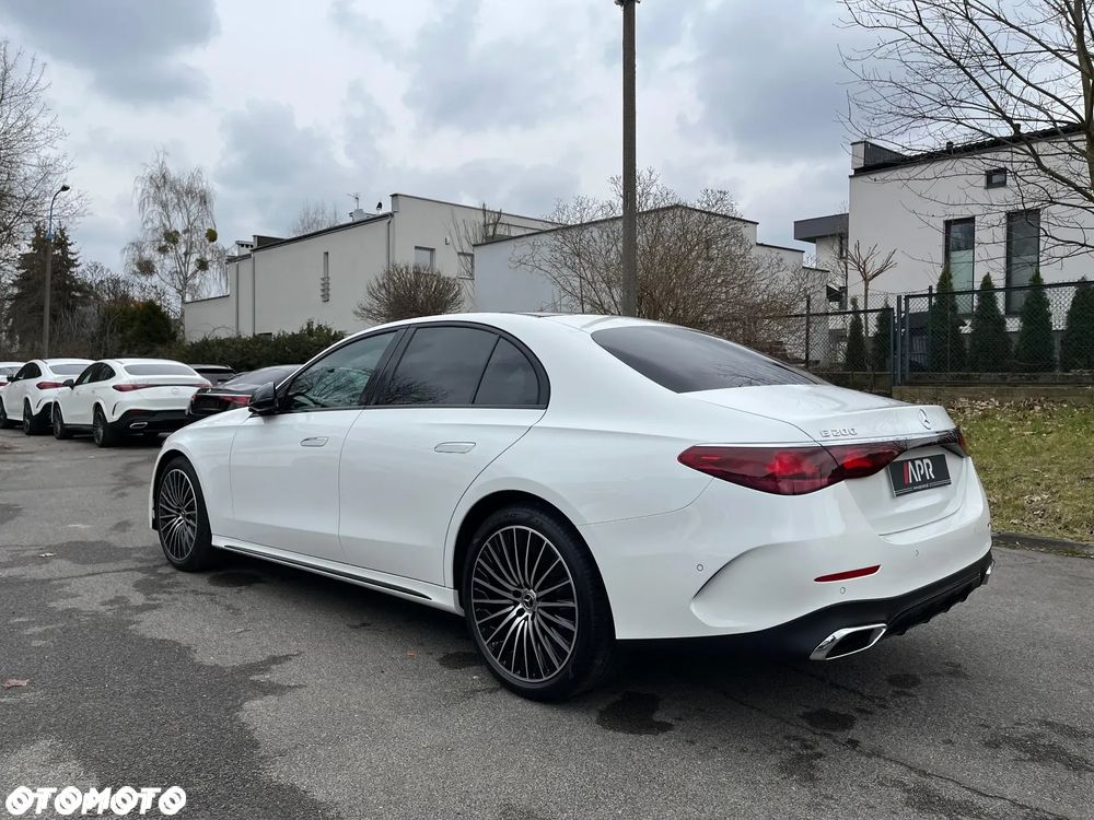 Mercedes-Benz Klasa E 200 9G-TRONIC AMG Line - 7
