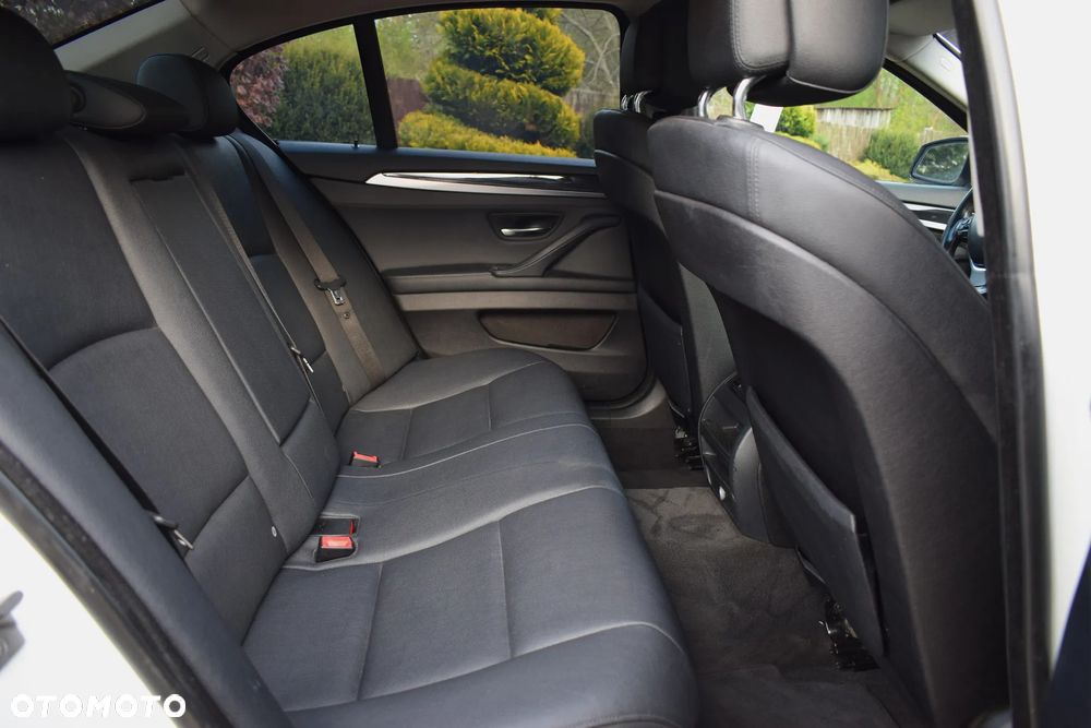BMW Seria 5 530i - 9