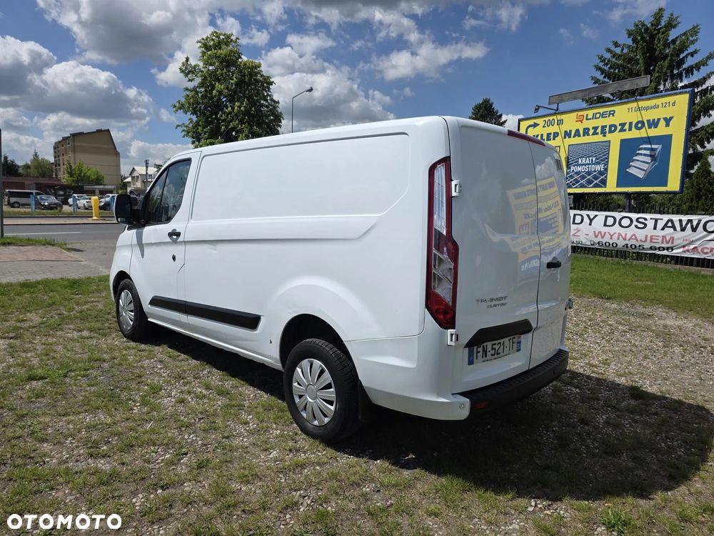 Ford Custom - 11