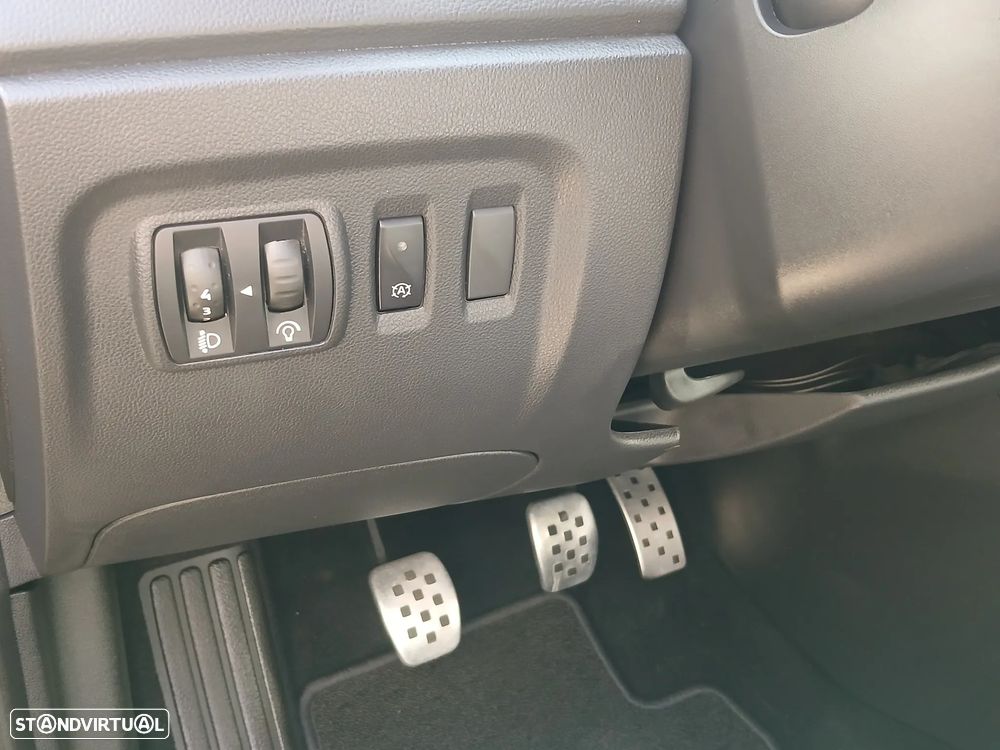 Renault Captur 1.5 dCi Exclusive XMOD - 30