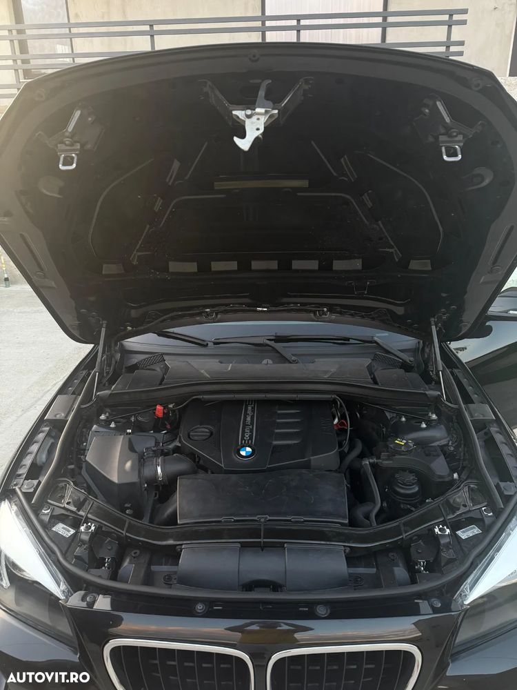 BMW X1 xDrive20d - 11