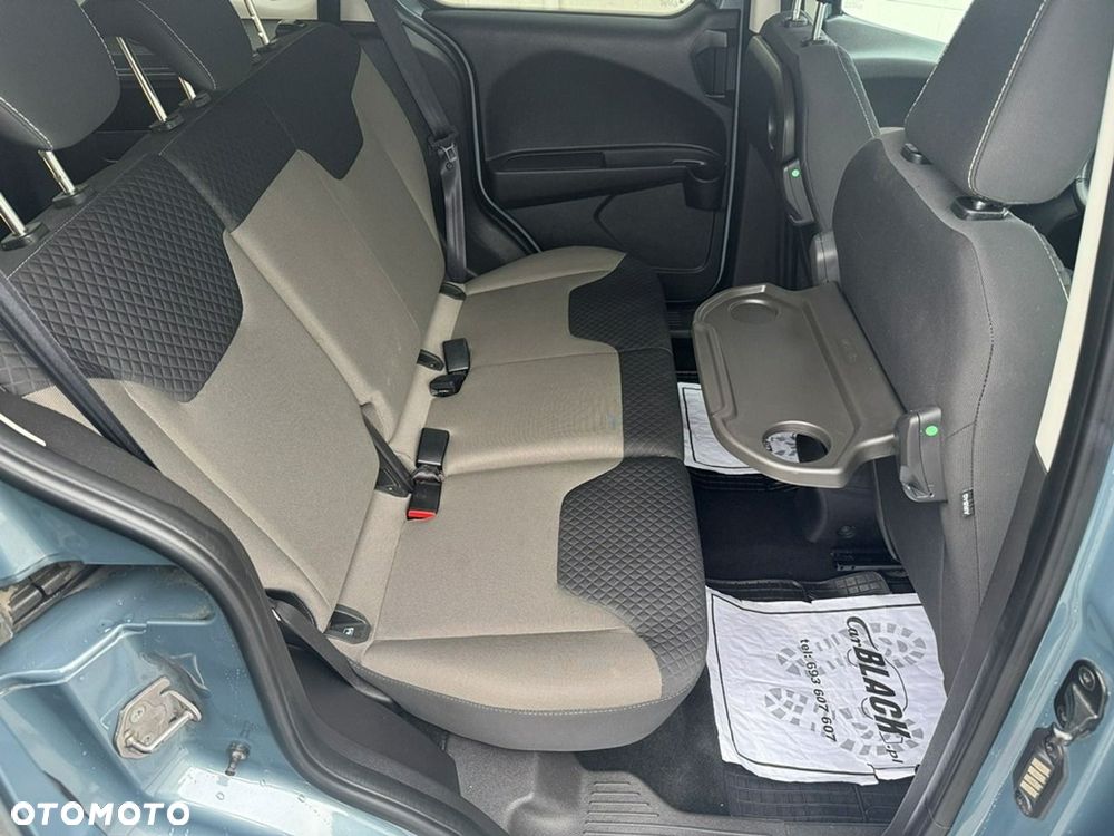 Ford Tourneo Courier - 23