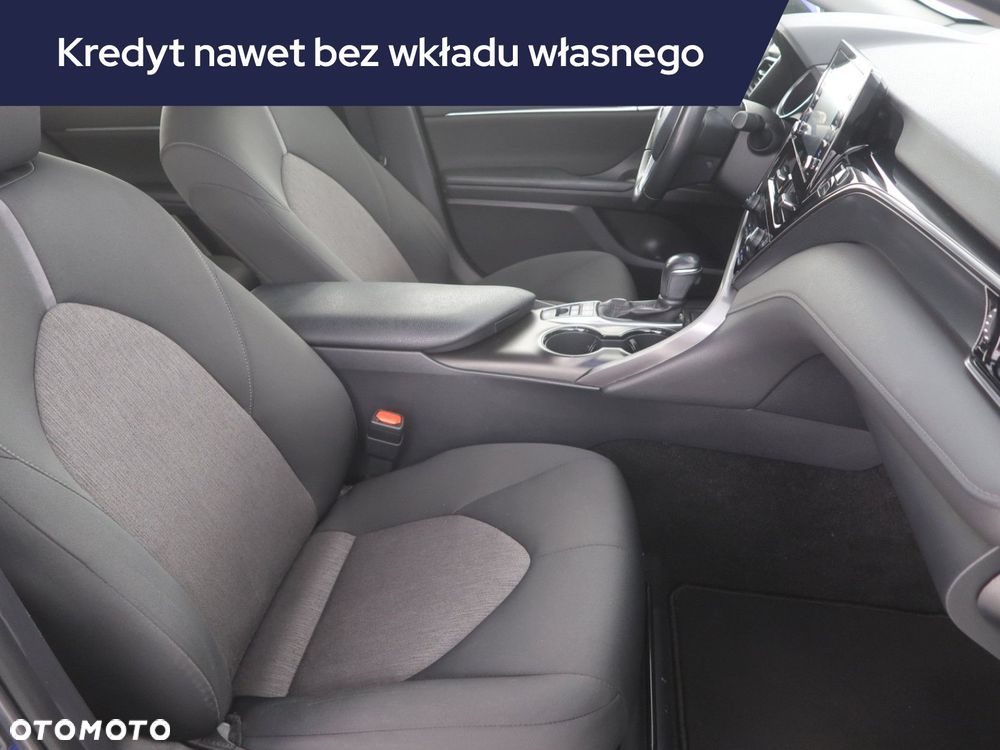 Toyota Camry - 11