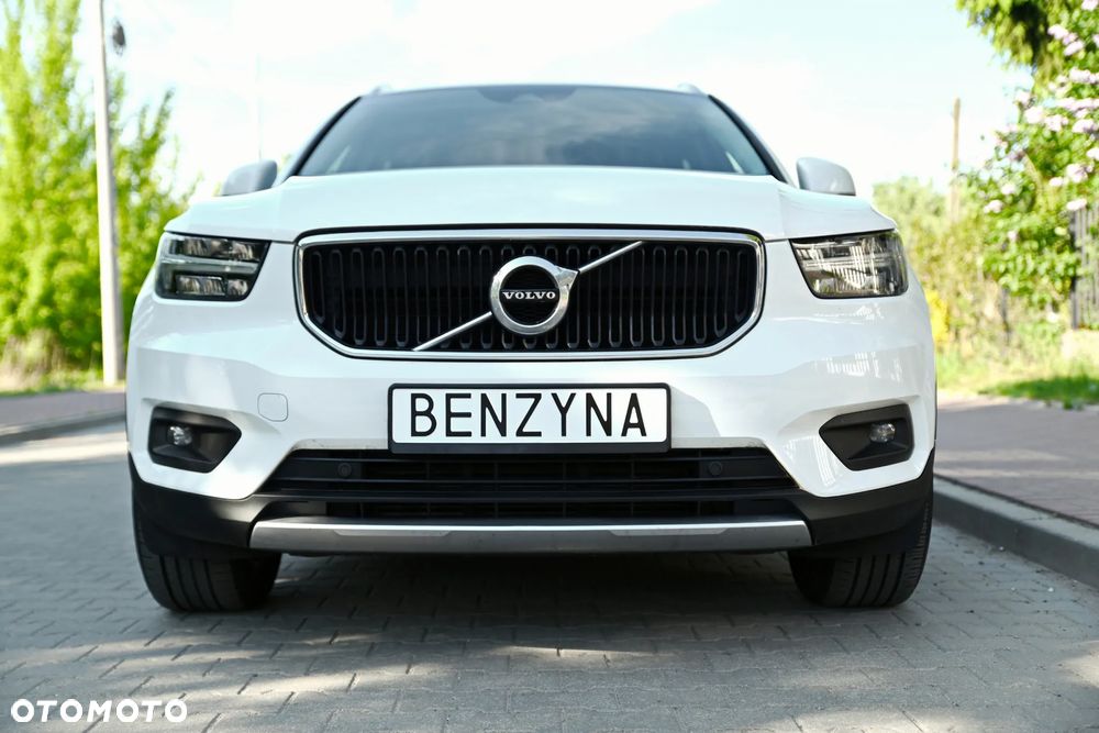 Volvo XC 40 T3 Geartronic Momentum Pro - 39