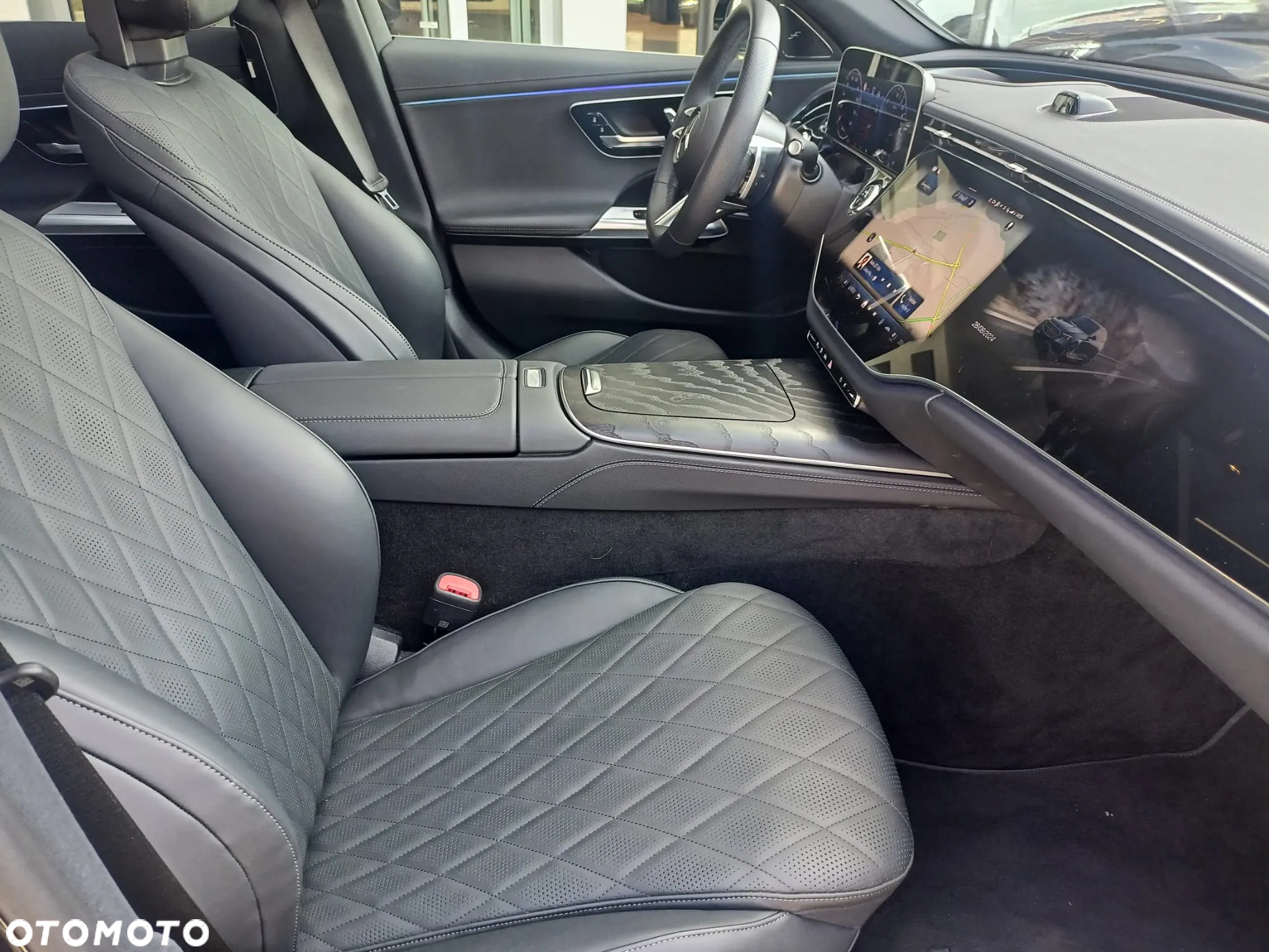 Mercedes-Benz Klasa E 300 PHEV AMG 9G-Tronic - 30
