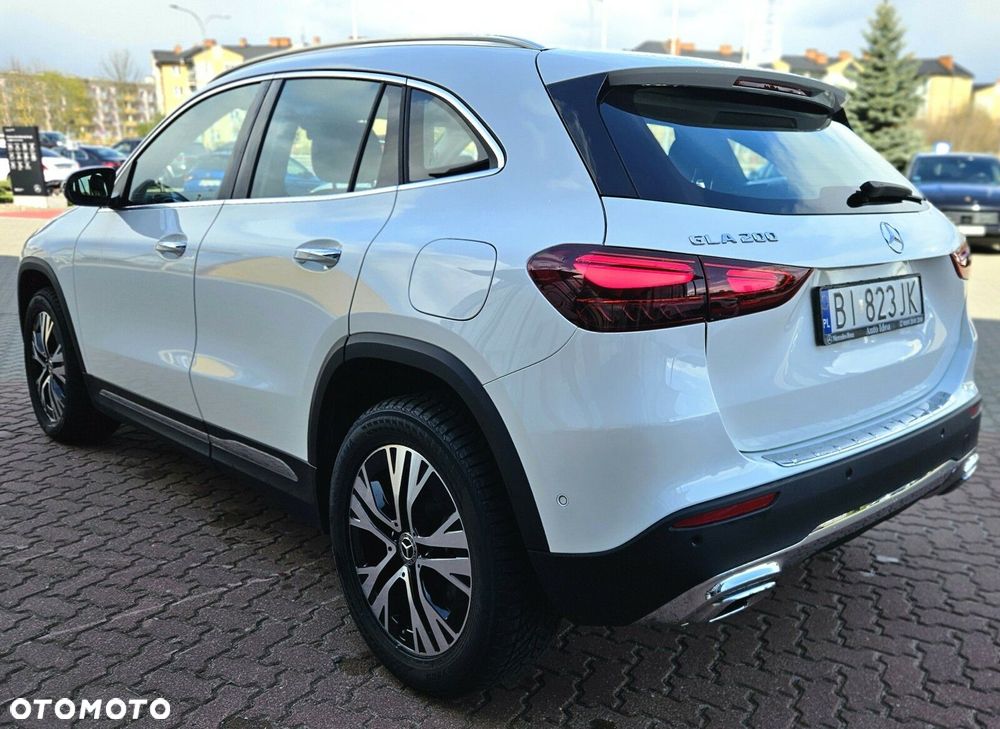 Mercedes-Benz GLA - 5