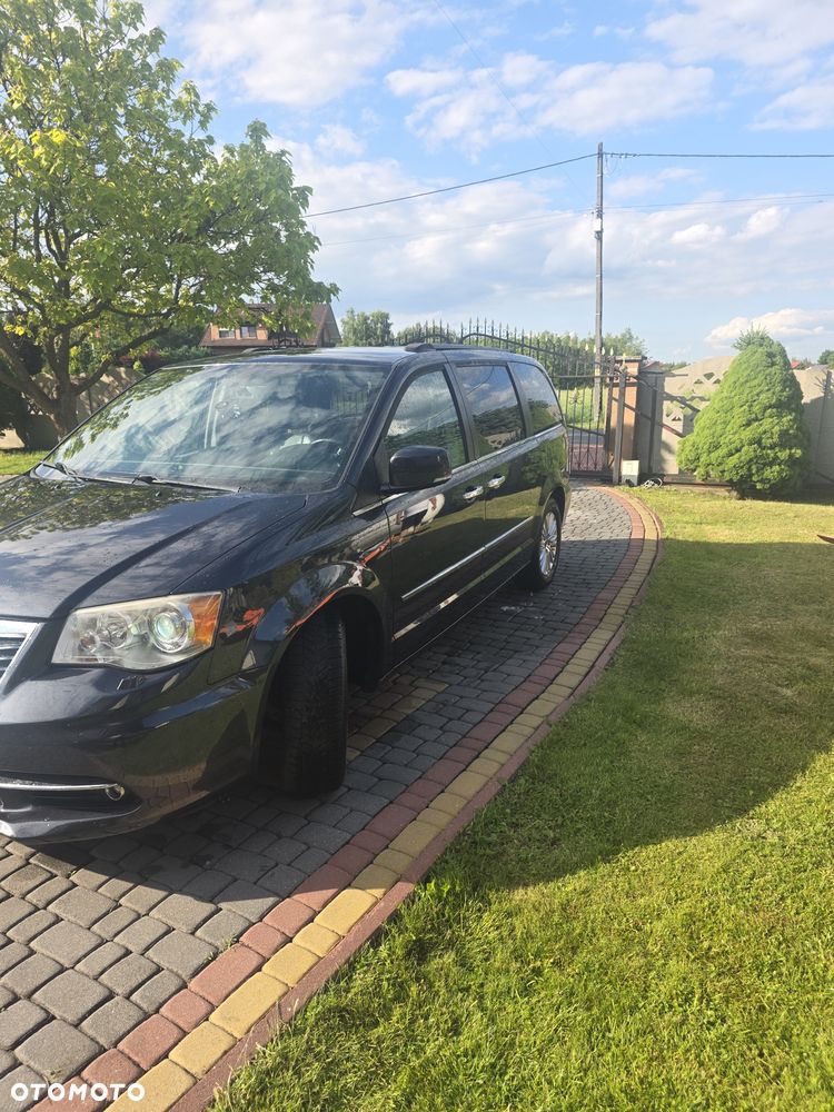 Lancia Voyager - 3