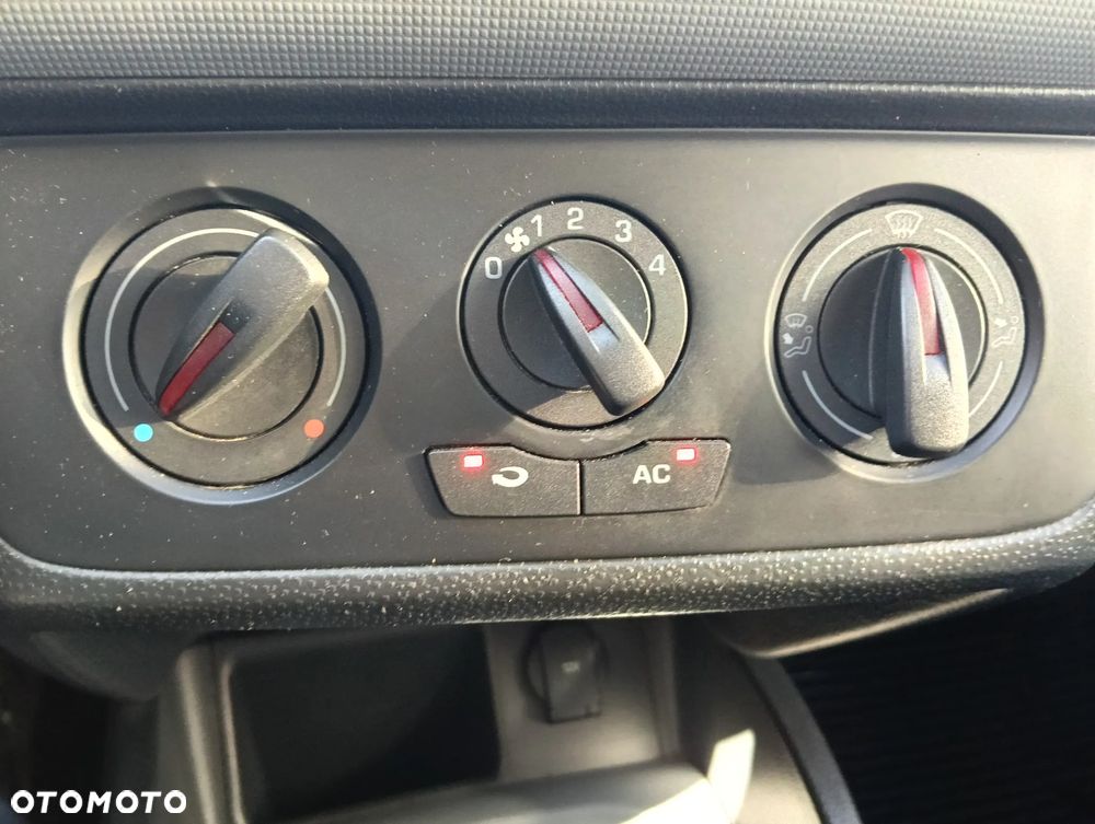 Seat Ibiza 1.2 12V Reference - 18