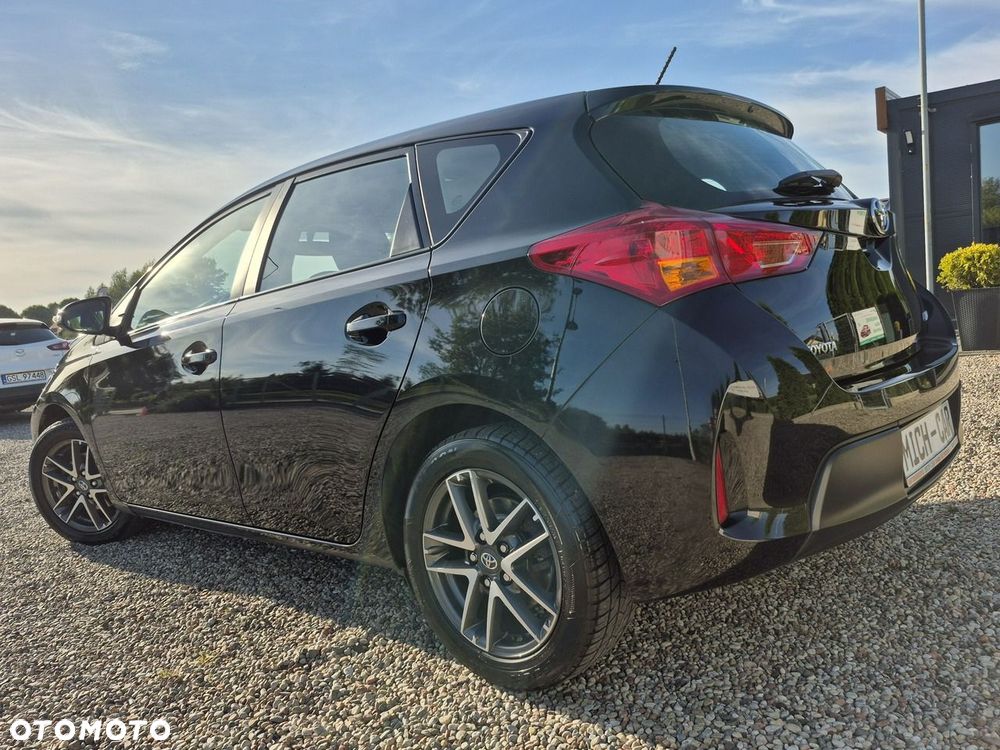 Toyota Auris - 24