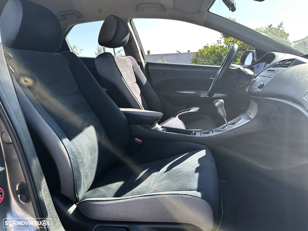 Honda Civic 1.4 Comfort - 31