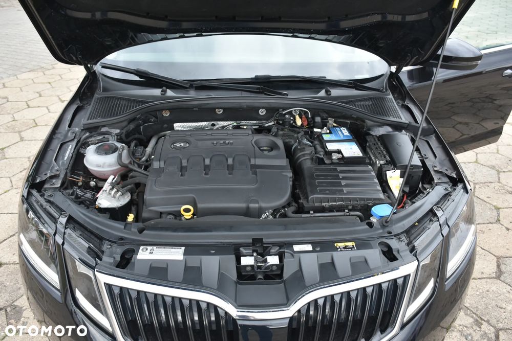 Skoda Octavia 2.0 TDI DSG Ambition - 23