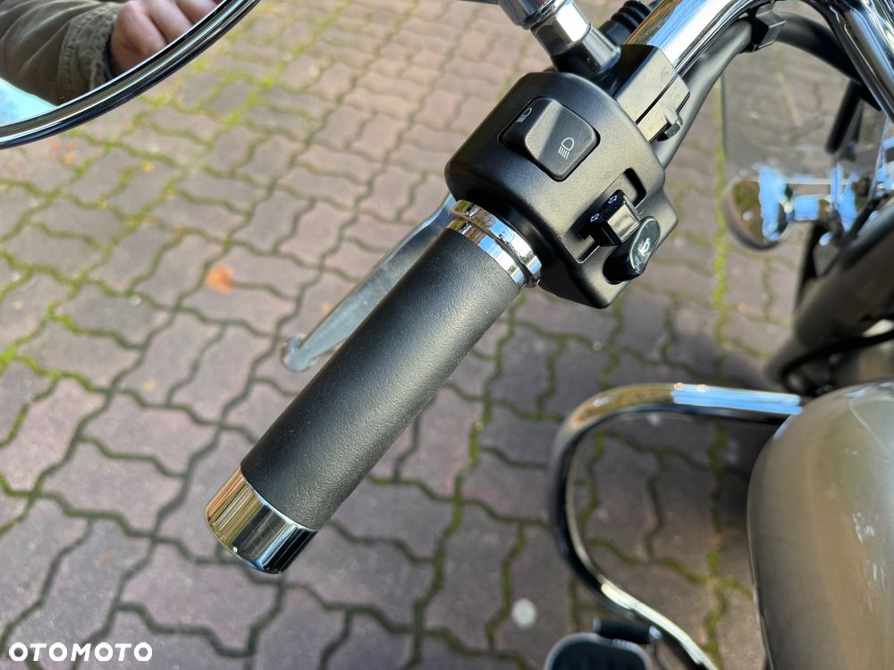 Yamaha Midnight Star - 18