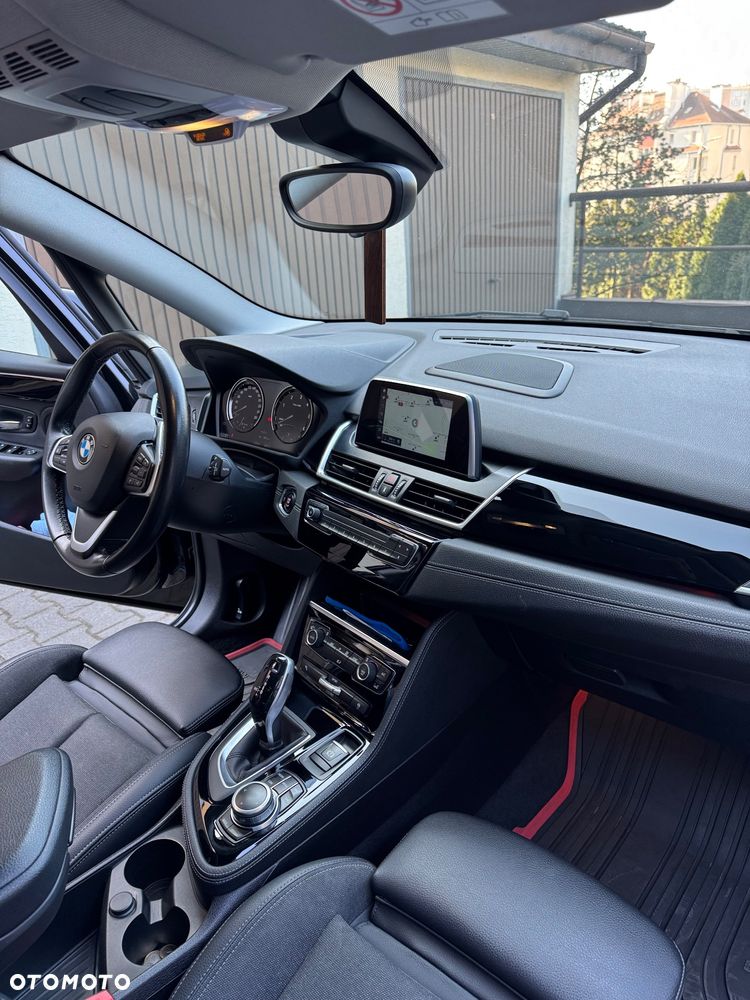BMW Seria 2 218d Sport Line - 10