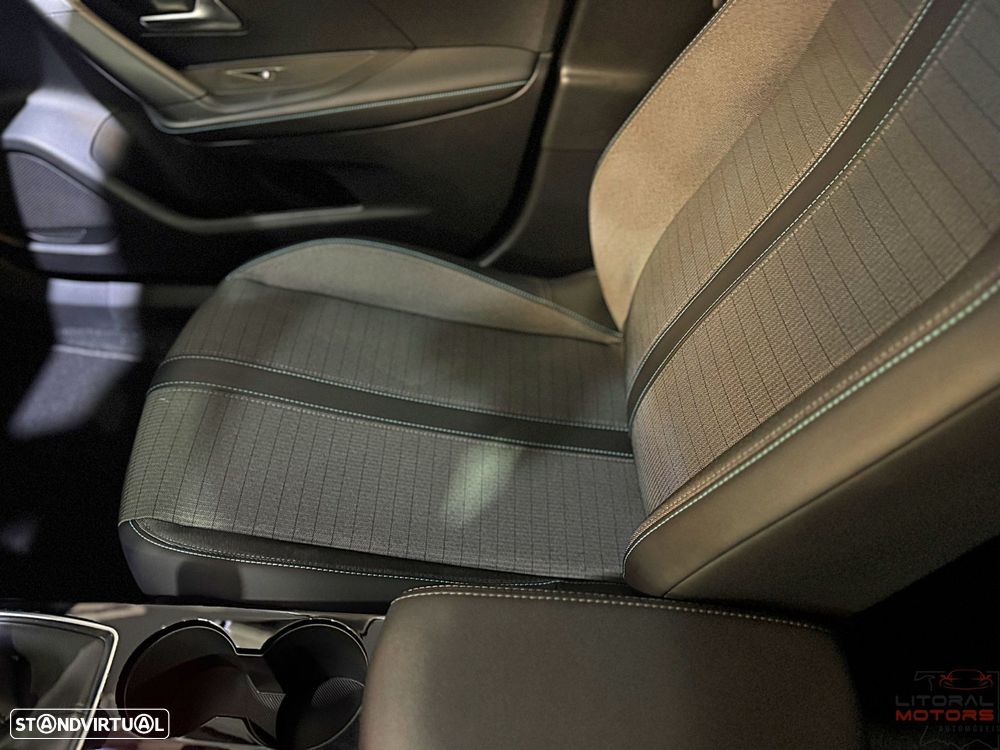 Peugeot 2008 1.2 PureTech Allure Pack - 21