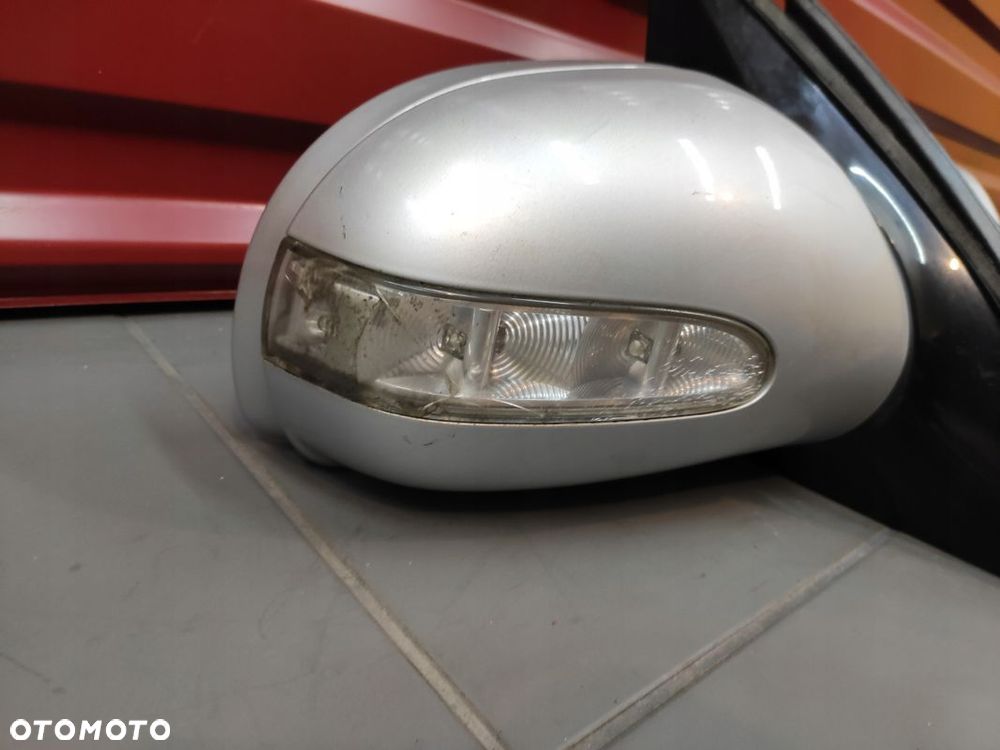 MERCEDES R-KLASA W251 LUSTERKO LEWE 15 PIN 11+4 KOLOR 775 ORYGINAŁ BDB - 3
