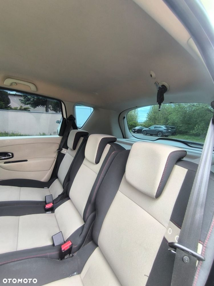 Renault Scenic - 5