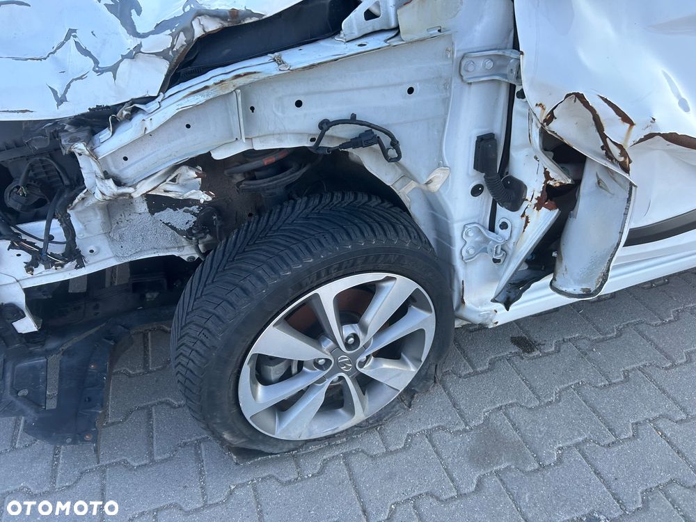 Hyundai i20 - 33