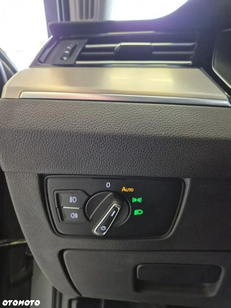 Volkswagen Passat 2.0 TDI Elegance DSG - 24