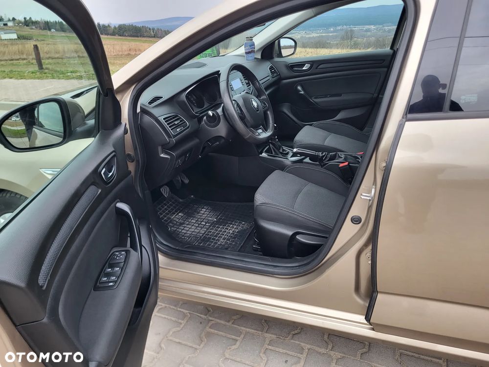 Renault Megane - 11