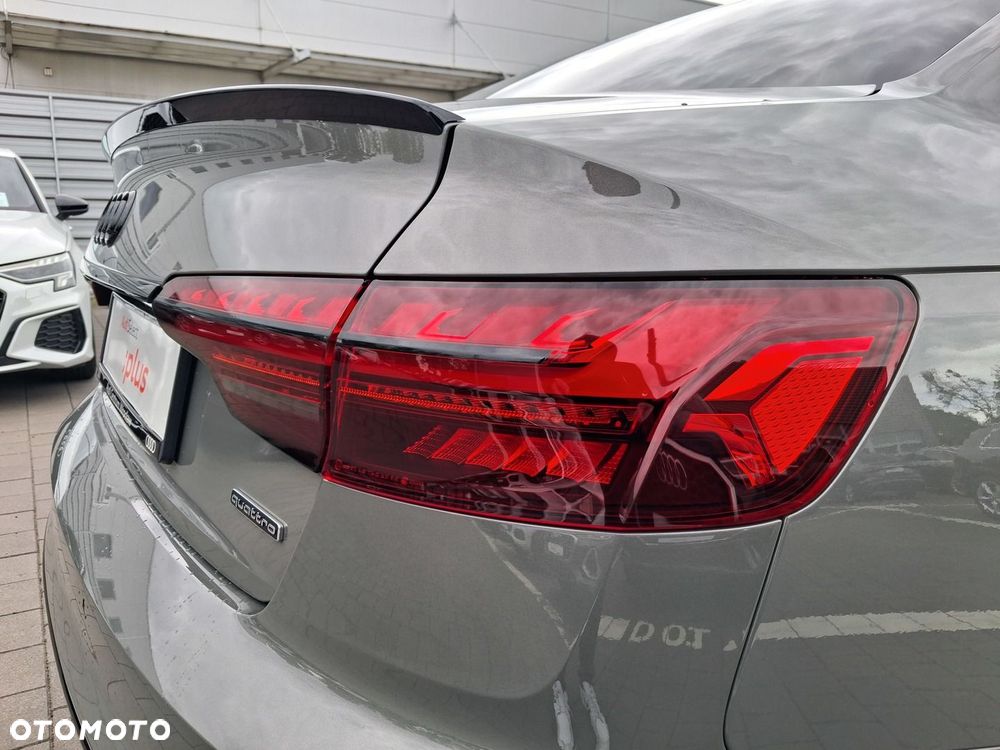 Audi A4 Limousine - 5
