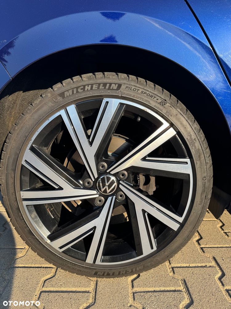 Volkswagen Golf 1.5 eTSI EVO R-Line DSG - 8