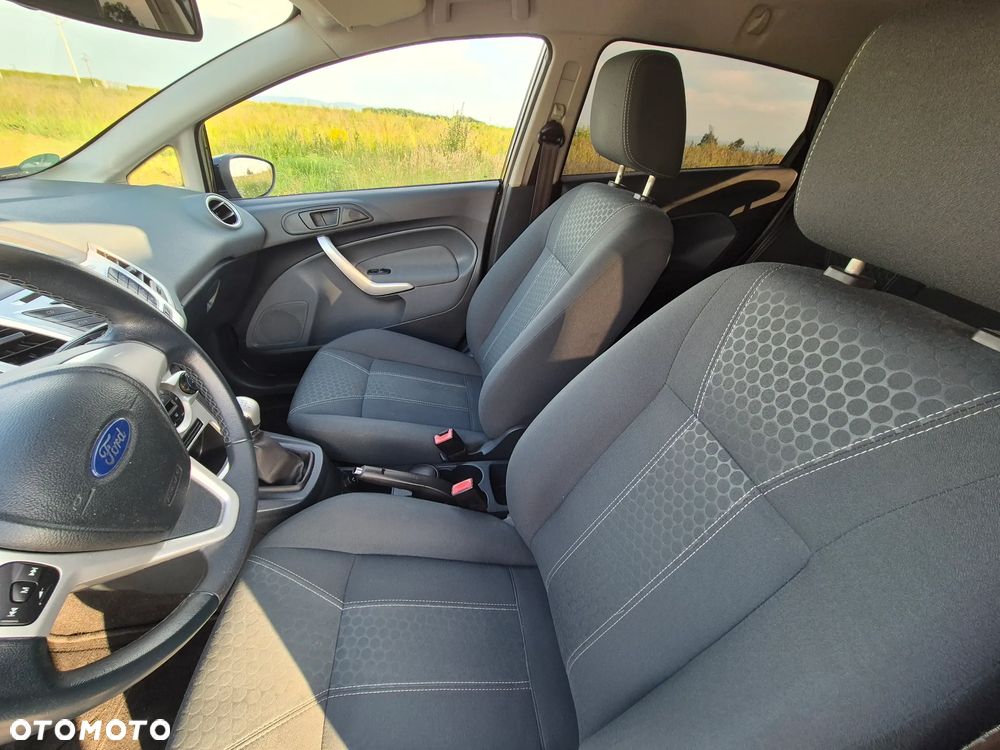 Ford Fiesta 1.25 Titanium - 13