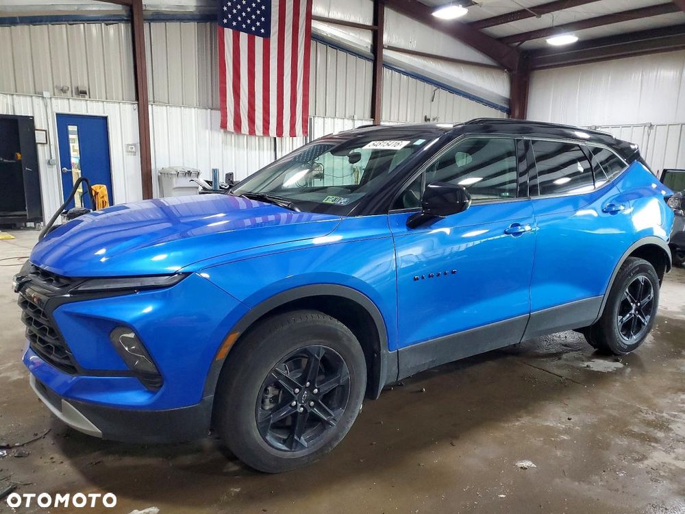 Chevrolet Blazer - 2