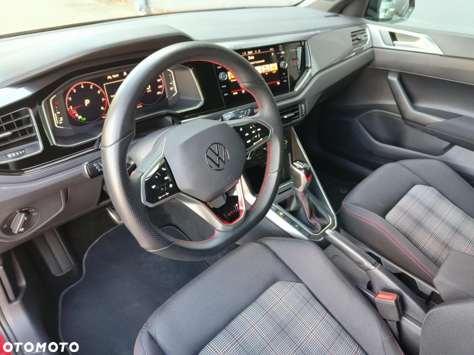 Volkswagen Polo 2.0 TSI GTI DSG - 9