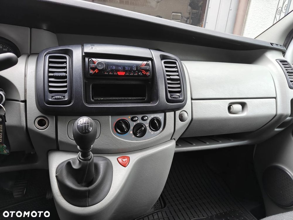 Opel Vivaro - 6