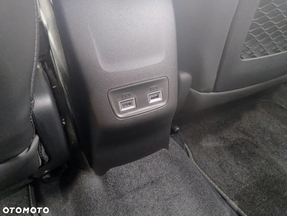 Peugeot 2008 PureTech mHEV Allure e-DCS6 - 23