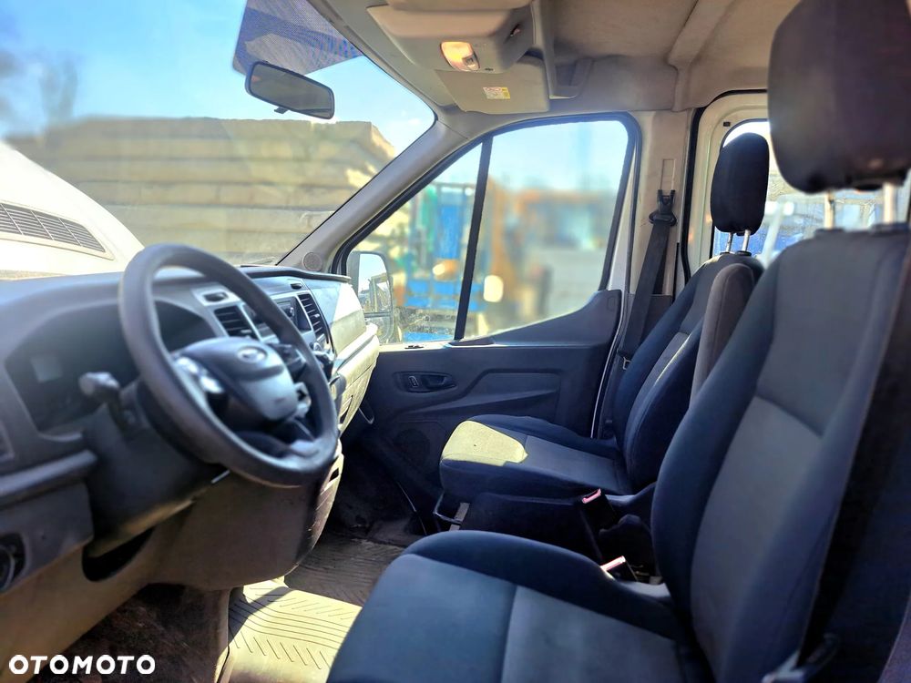 Ford Transit - 8