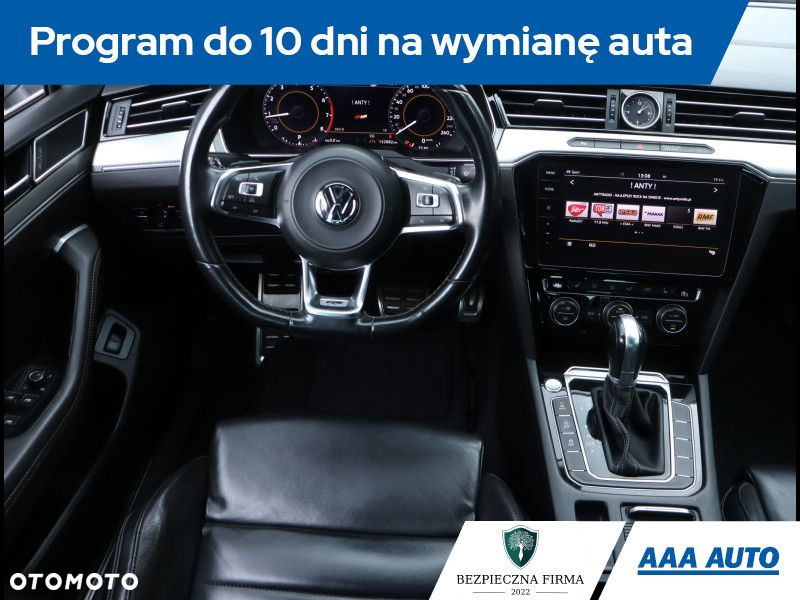 Volkswagen Passat - 8
