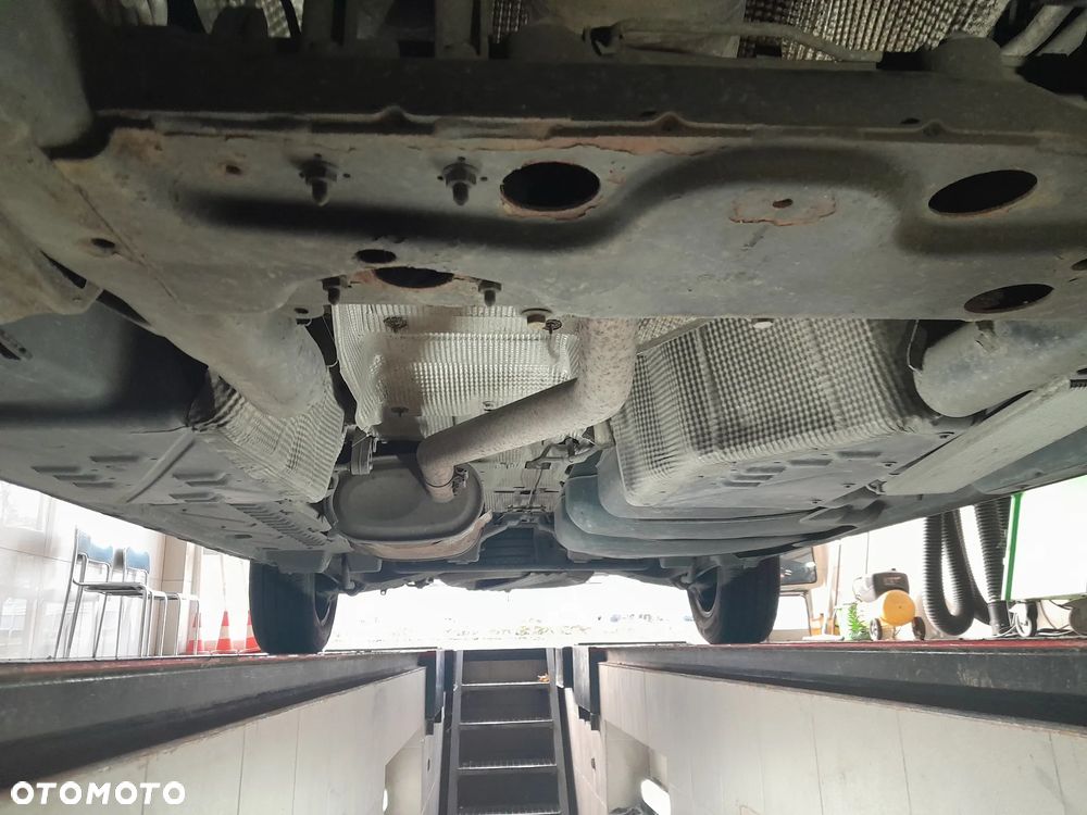 Volkswagen Multivan - 15