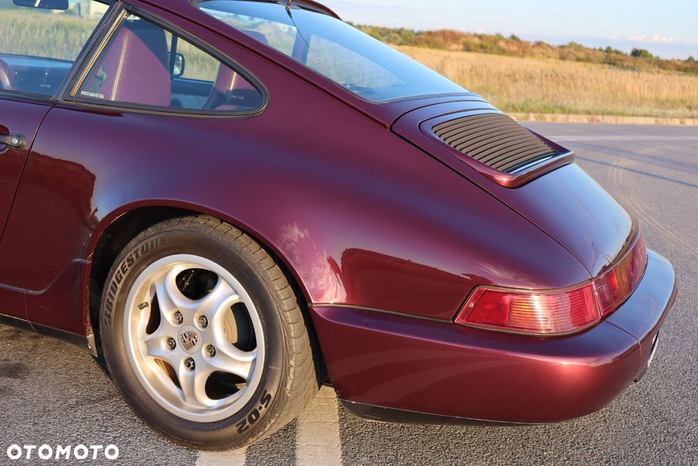Porsche 911 4 - 12