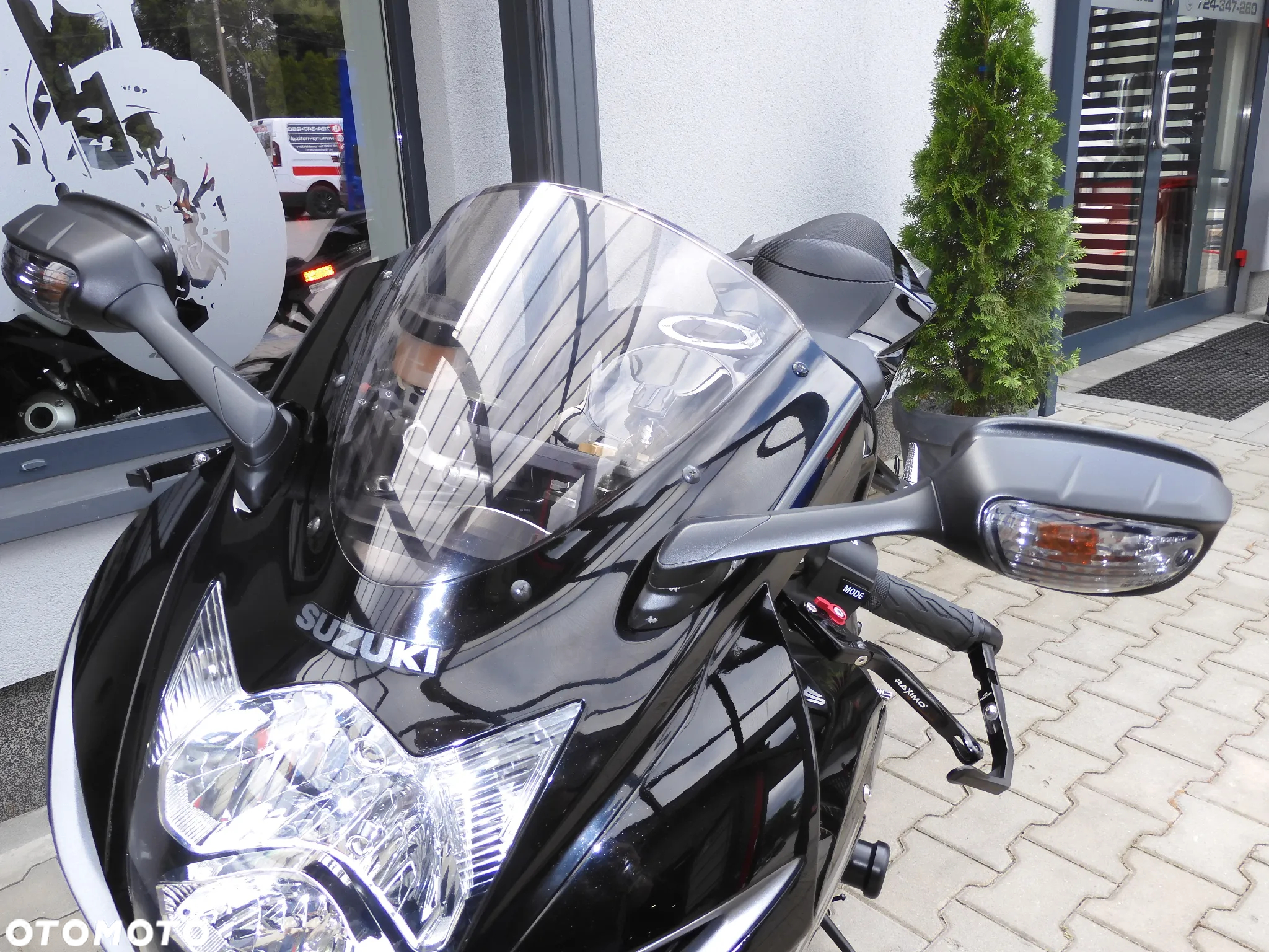 Suzuki GSX-R - 23