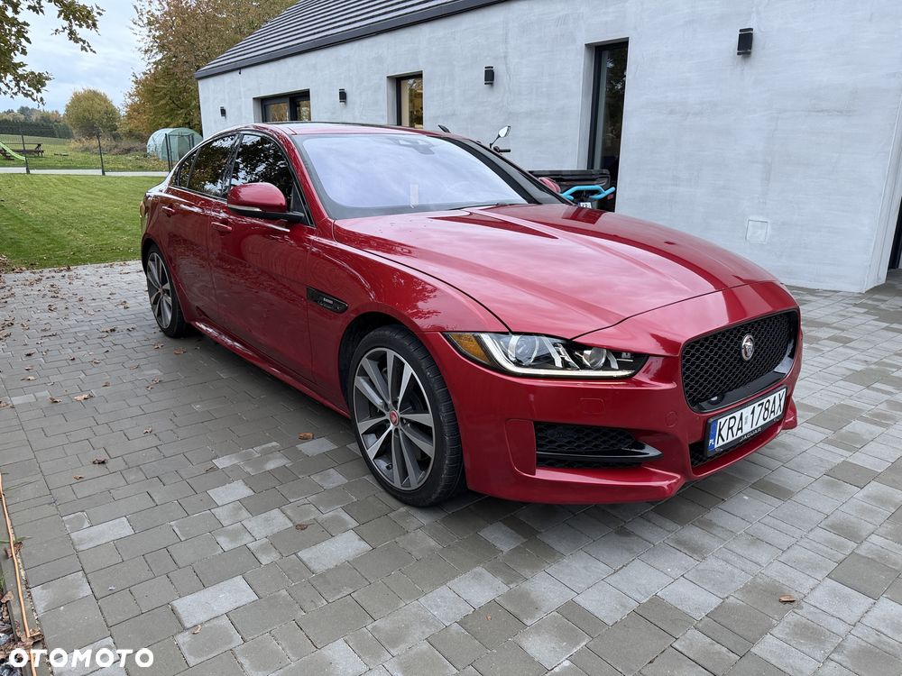 Jaguar XE