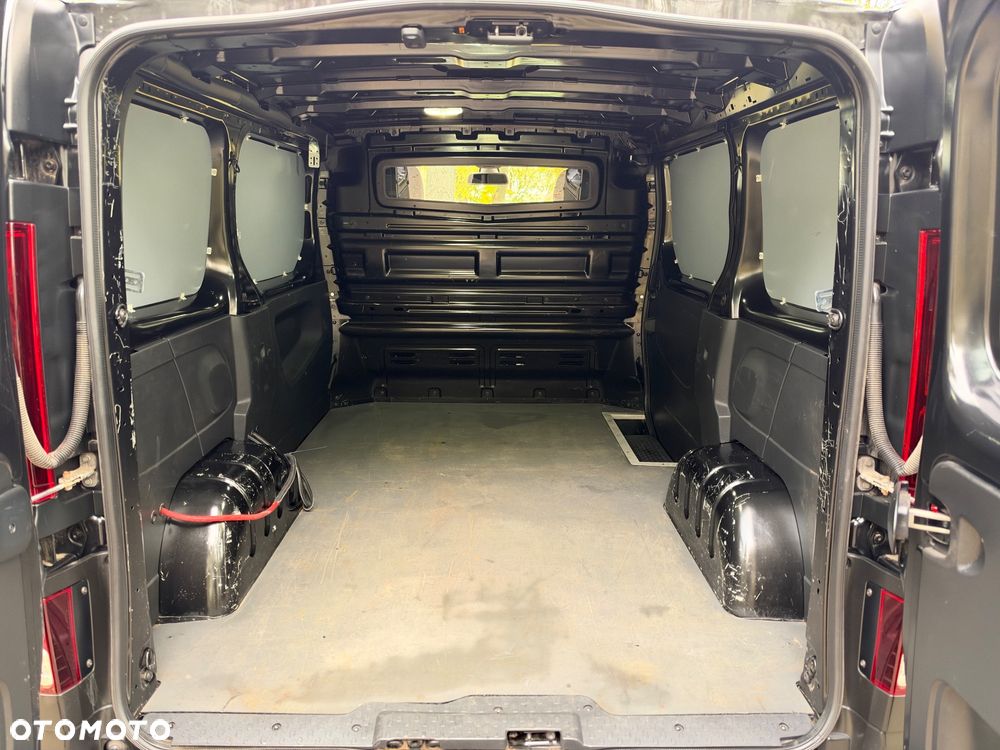 Renault Trafic - 28