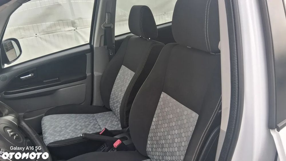 Suzuki SX4 1.6 VVT 4x4 Comfort - 14