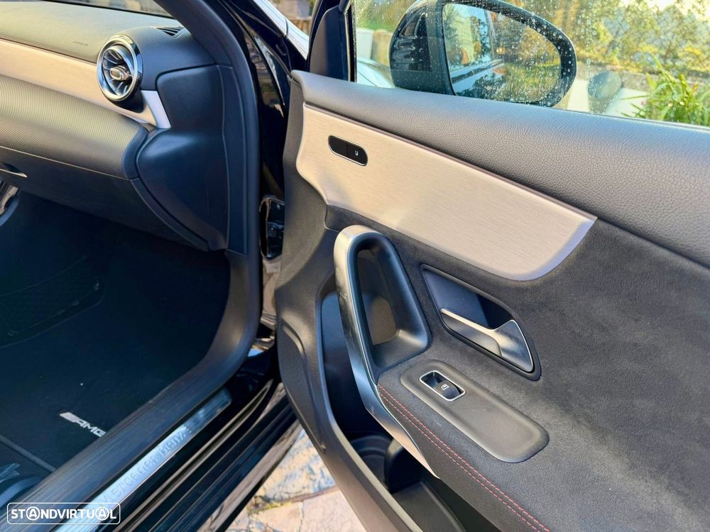 Mercedes-Benz A 160 AMG Line - 33