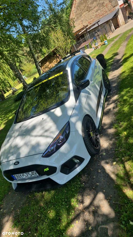 Ford Focus - 1