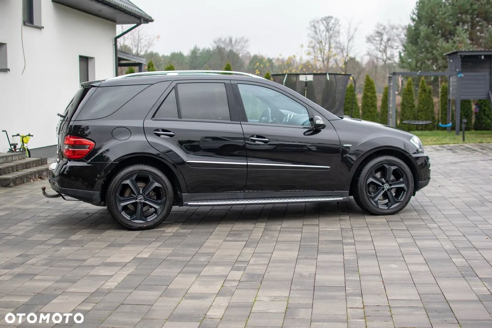 Mercedes-Benz ML - 14