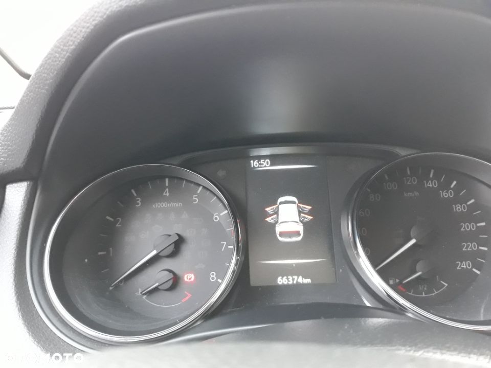 Nissan Qashqai 1.6 DIG-T N-Connecta - 18