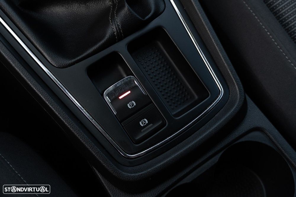 SEAT Leon 1.6 TDI S&S Style - 35