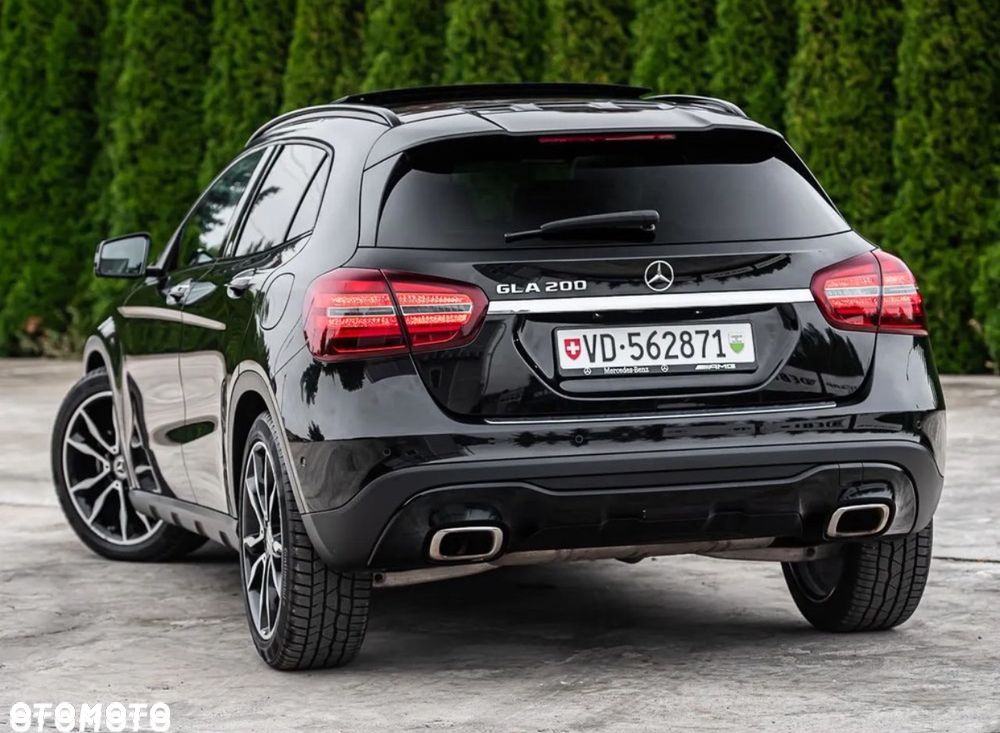 Mercedes-Benz GLA 200 7G-DCT AMG Line - 8