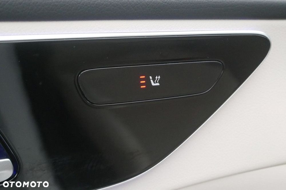 Mercedes-Benz Klasa C - 32