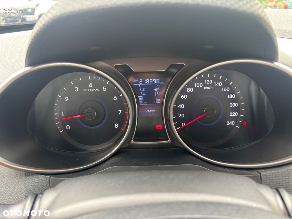 Hyundai Veloster 1.6 GDI Style - 12