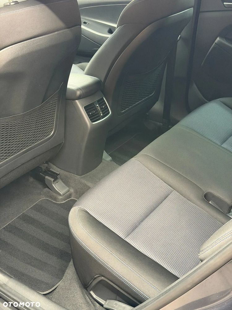 Hyundai Tucson 2.0 CRDi 4WD Automatik Style - 39