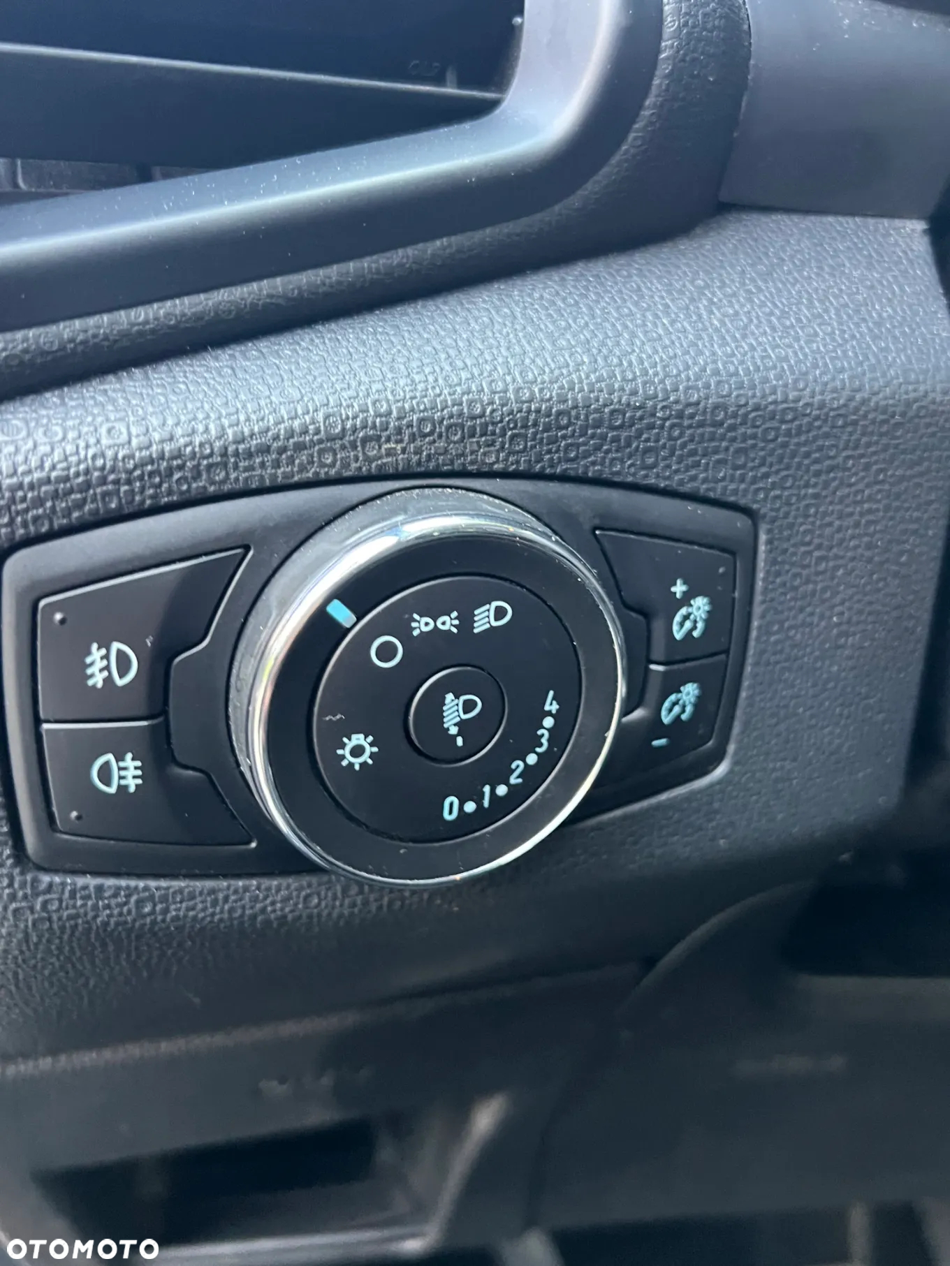 Ford EcoSport 1.0 EcoBoost COOL&CONNECT - 16