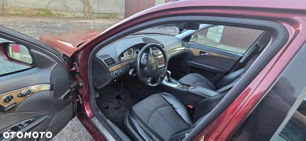 Mercedes-Benz Klasa E 320 CDI T Avantgarde - 10